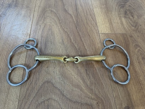 Neue schule tranz angled - schule,