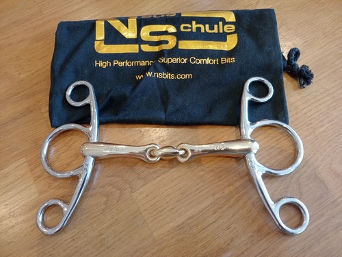 Neue schule tranz angled - schule,